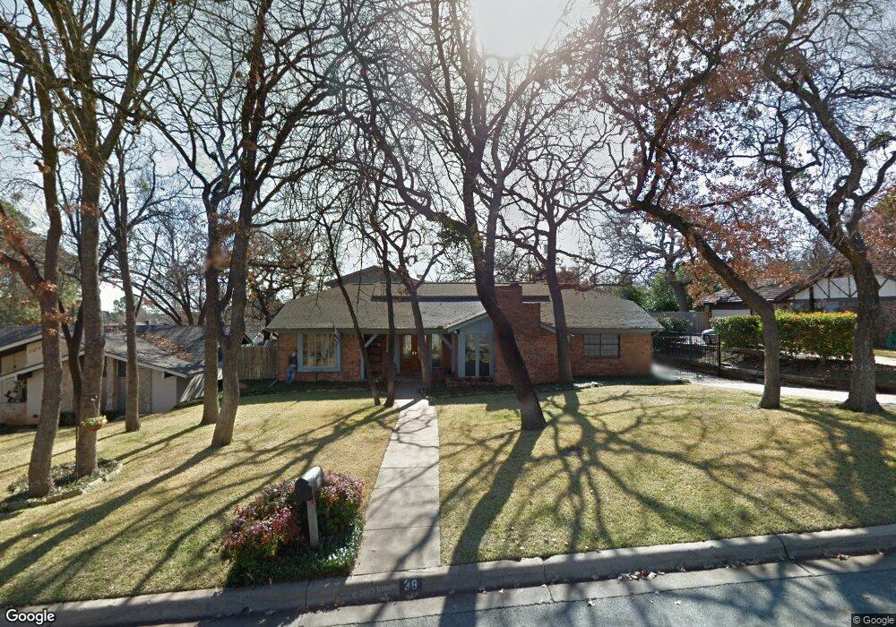 38 Devonshire Dr, Bedford, TX 76021 - photo 1