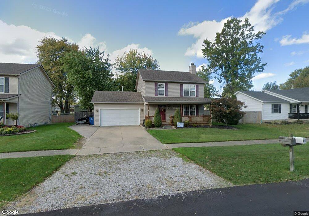 638 Hollywood Ave, Sheffield Lake, OH 44054 - photo 1