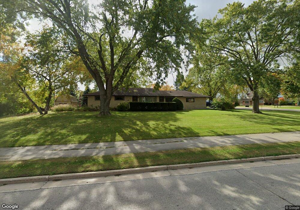 N72W15215 Good Hope Rd, Menomonee Falls, WI 53051 - photo 1