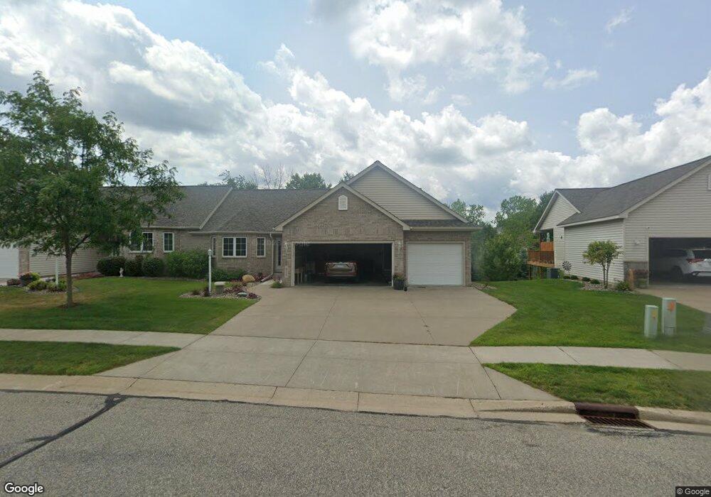 814 Aurora Cir, Red Wing, MN 55066 - photo 1