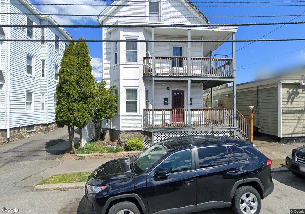 239 Jefferson Ave unit 2, Salem, MA 01970 - photo 1