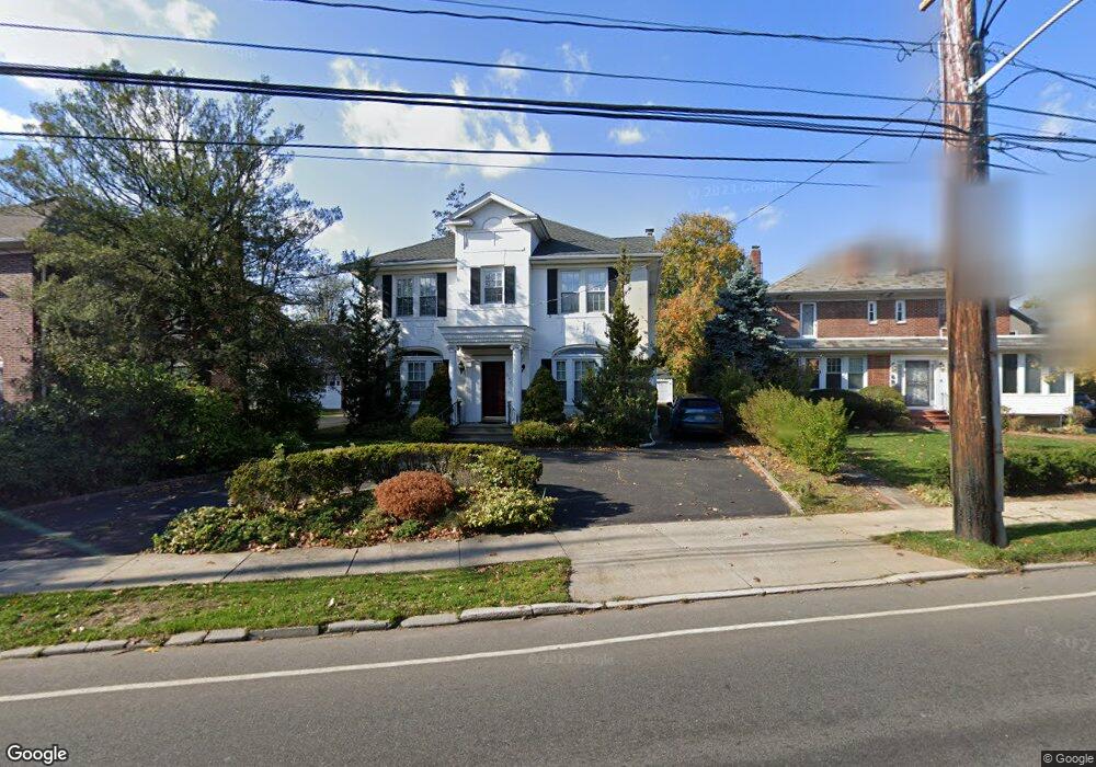 680 Broadway, Cedarhurst, NY 11516 - photo 1