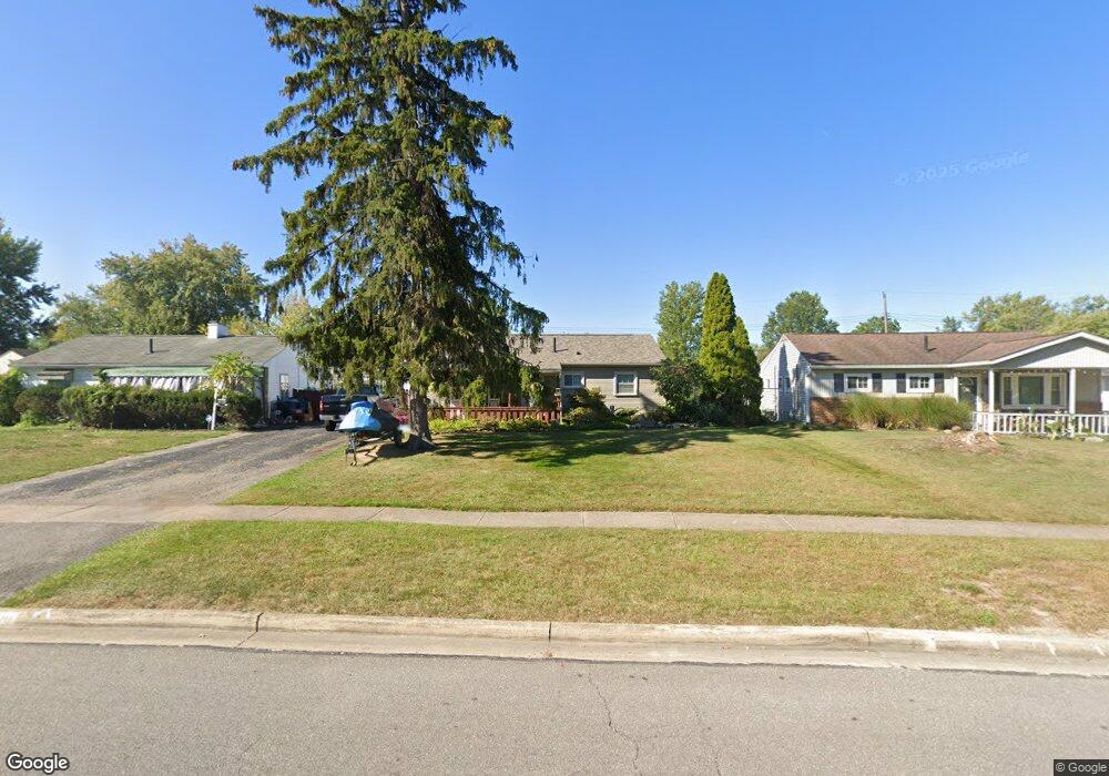 4212 Riverview Ln, Lorain, OH 44055 - photo 1