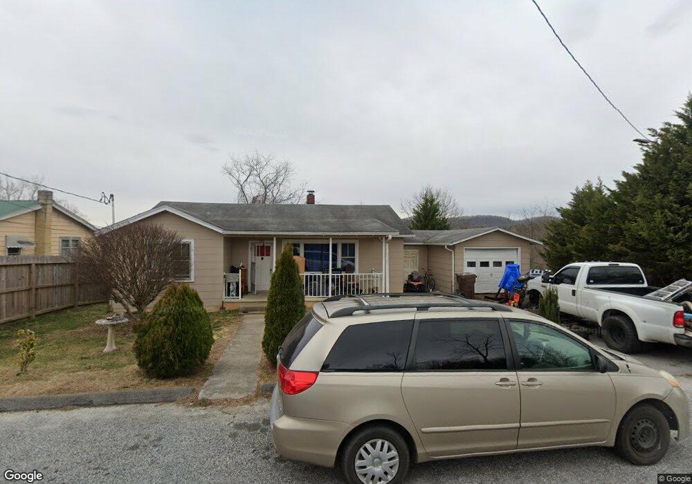 253 Oakhurst St, Hendersonville, NC 28792 - photo 1