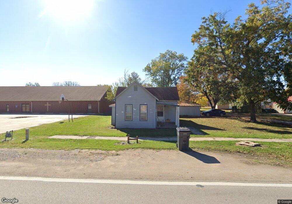 504 E 4th St, Altamont, KS 67330 - photo 1