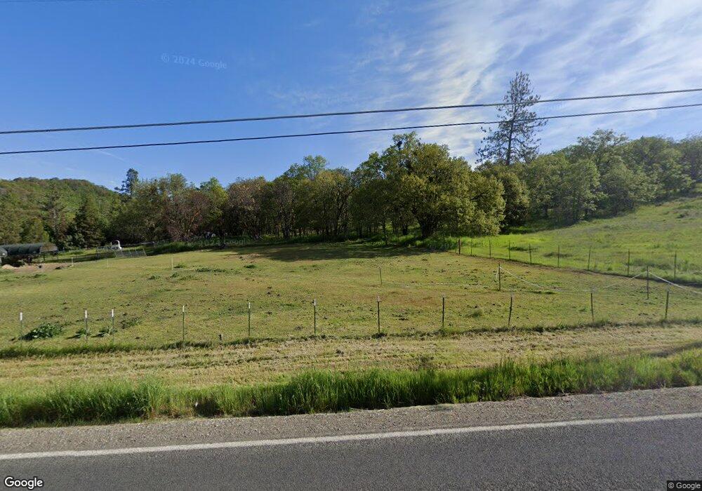 6040 Old Stage Rd, Central Point, OR 97502 - photo 1