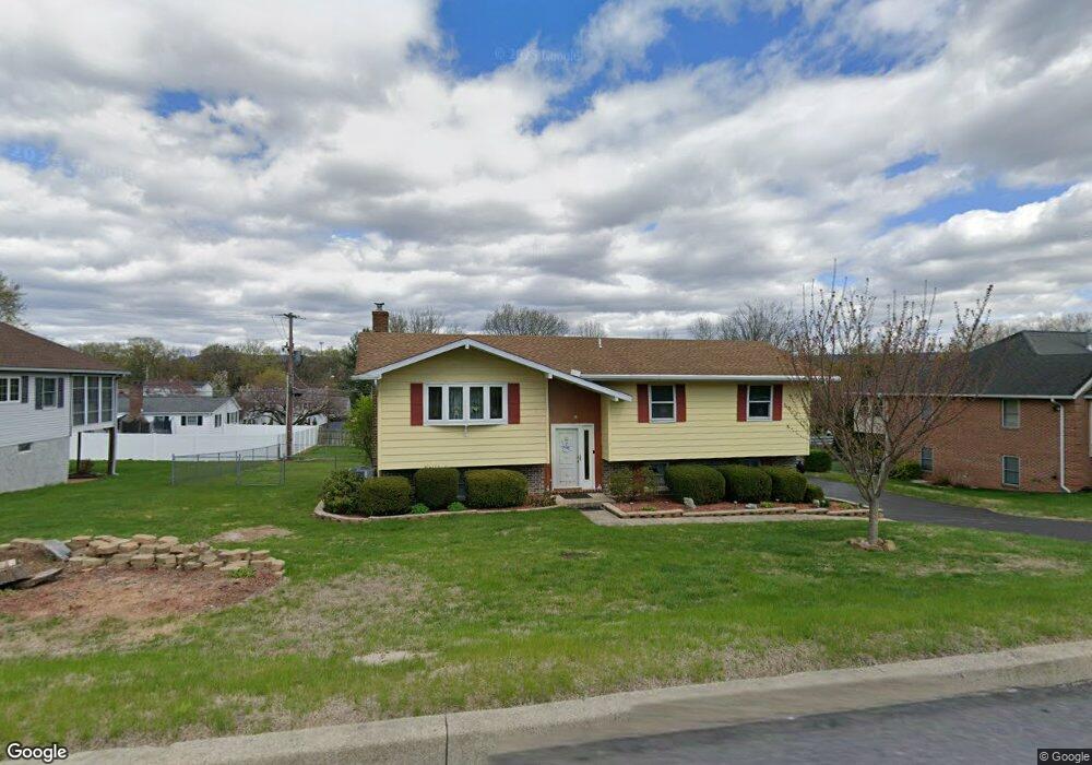 3811 Hilltop Ave, Reading, PA 19605 - photo 1