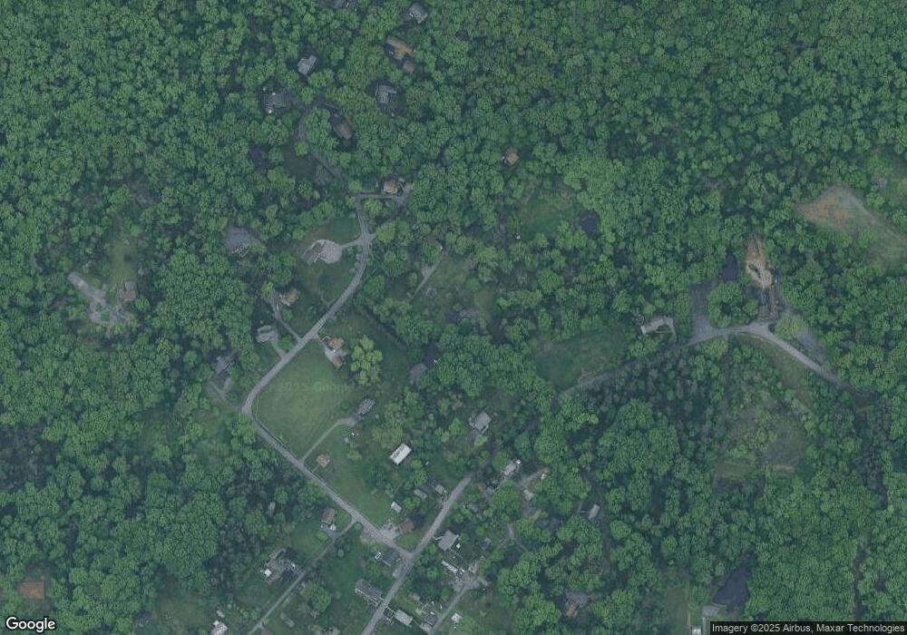 2607 Hill Rd, Reading, PA 19606 - photo 1