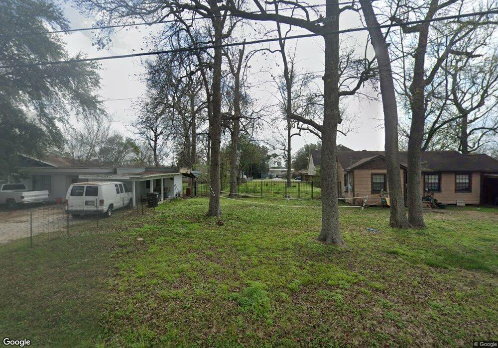 90 Burress St, Houston, TX 77022 - photo 1