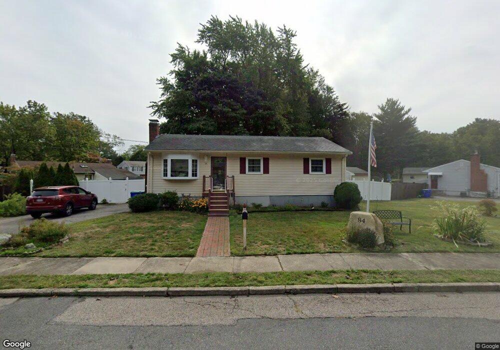 84 Manzella Ct, Rockland, MA 02370 - photo 1