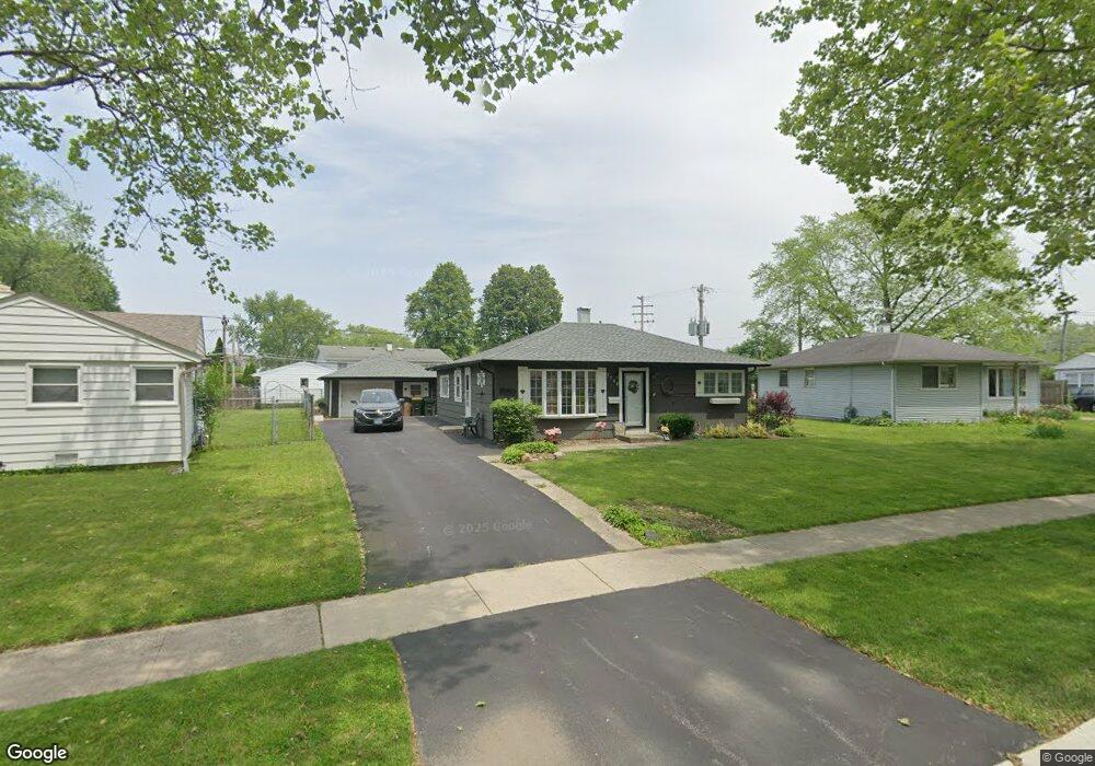 2708 Hawk Ln, Rolling Meadows, IL 60008 - photo 1