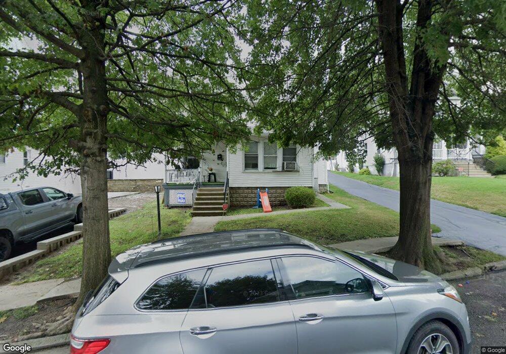 713 N Hyde Park Ave, Scranton, PA 18504 - photo 1
