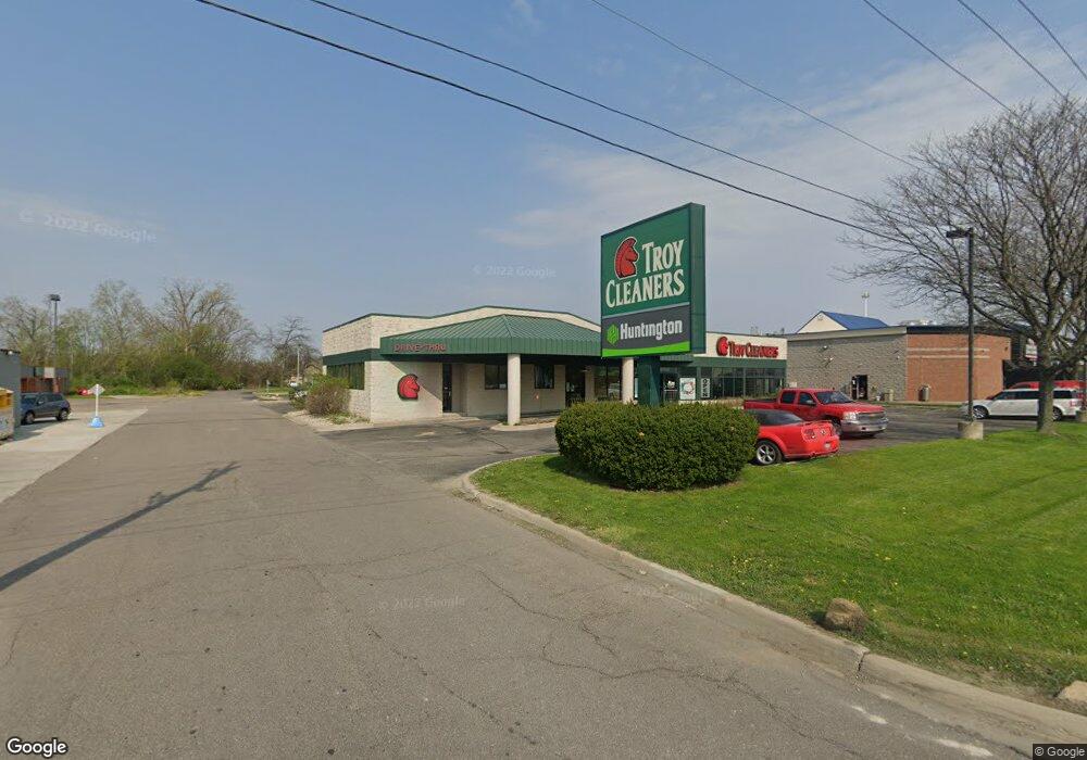 6020 Fenton Rd, Flint, MI 48507 - photo 1