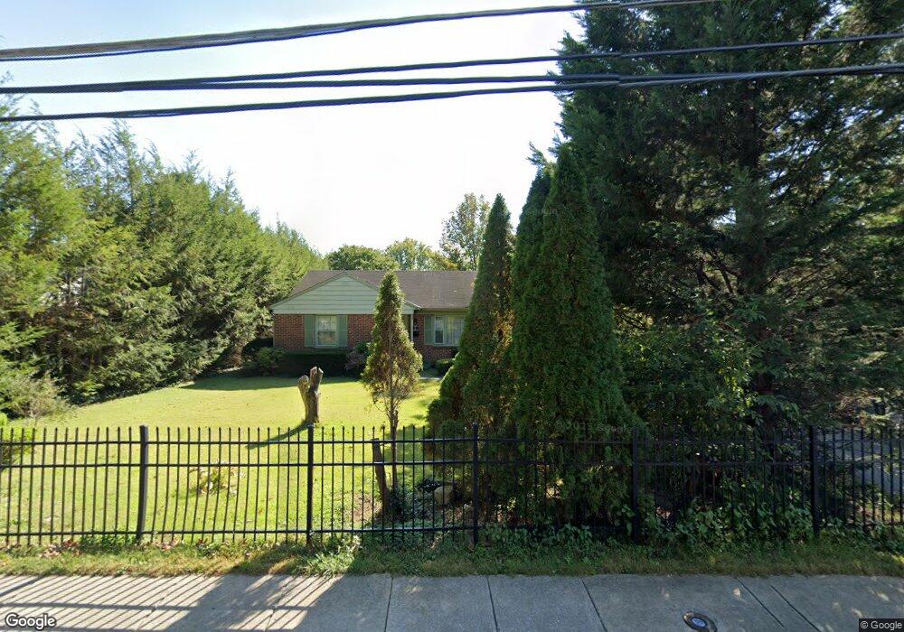 17 Hutton St, Gaithersburg, MD 20877 - photo 1