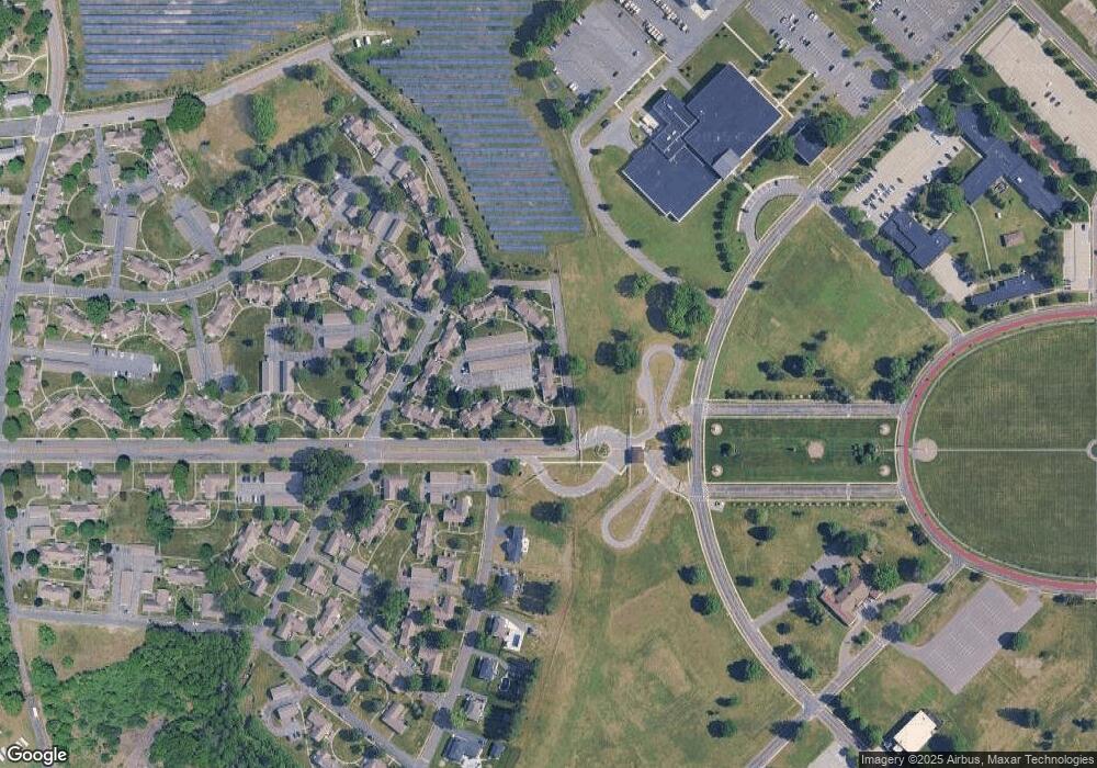 118 Kelley Rd, Chicopee, MA 01022 - photo 1