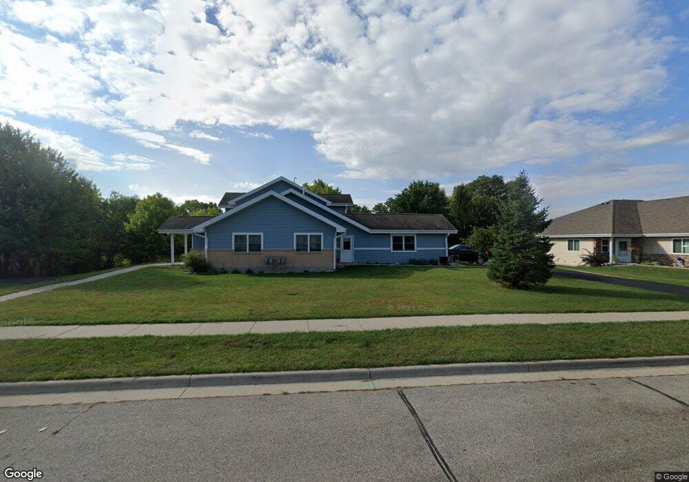 806 Oregon Parks Ave, Oregon, WI 53575 - photo 1
