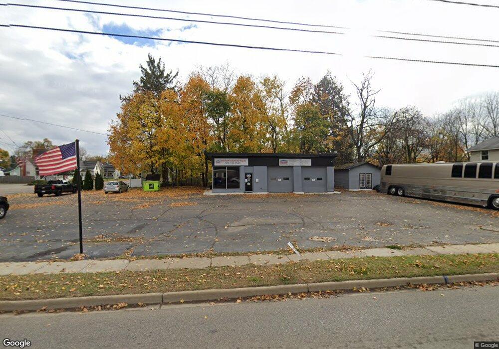 1203 W Main St, Owosso, MI 48867 - photo 1