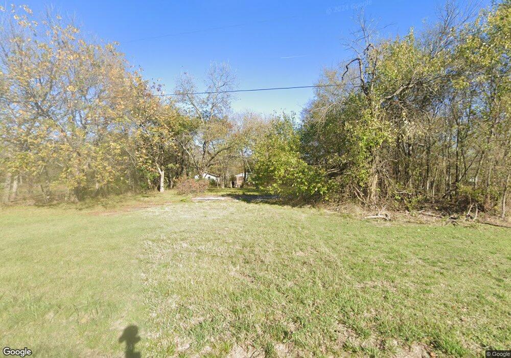 1606 W Main St, Hugo, OK 74743 - photo 1
