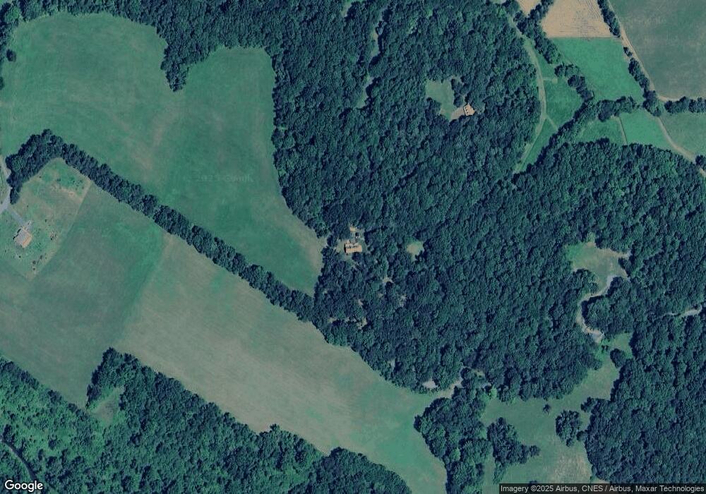 133 Sharp Rock Rd, Sperryville, VA 22740 - photo 1