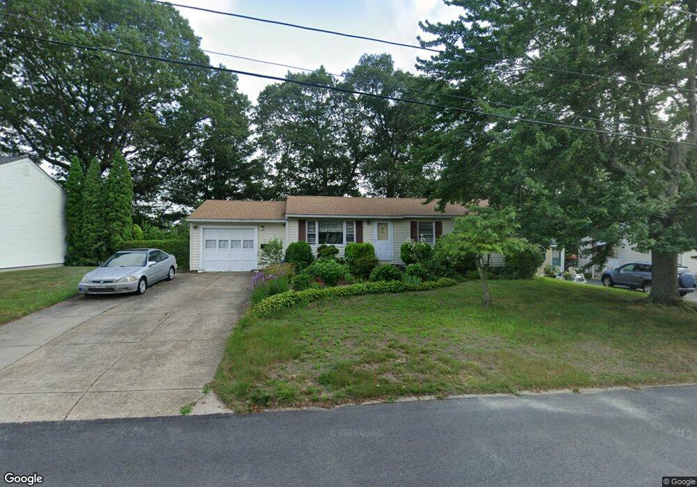 54 Hollow Tree Dr, Cranston, RI 02920 - photo 1