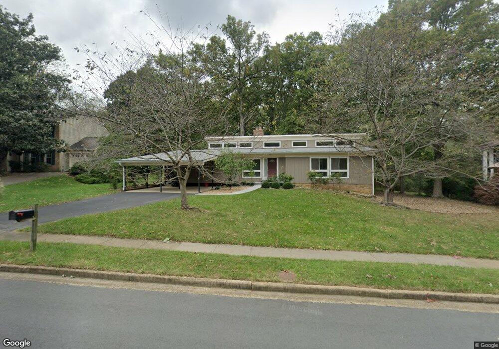 1324 Westhills Ln, Reston, VA 20190 - photo 1