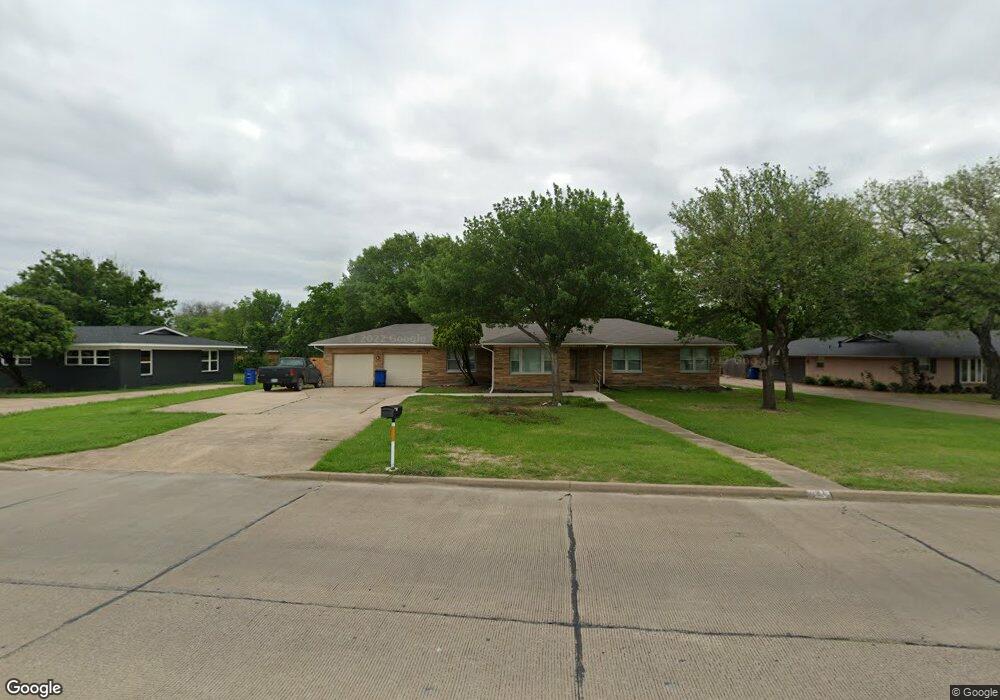 1414 Country Club Rd, Ennis, TX 75119 - photo 1