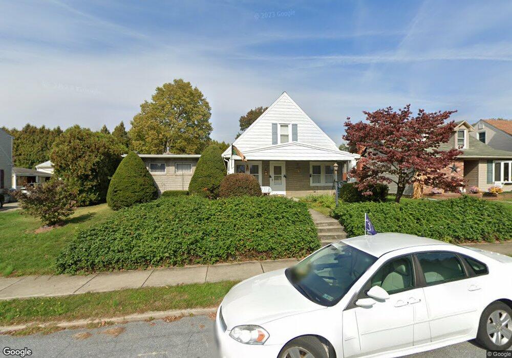 1221 Harding Ave, Hershey, PA 17033 - photo 1