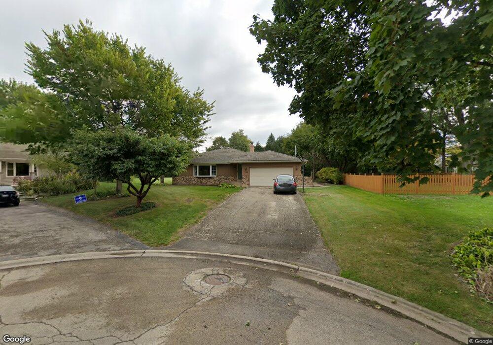 1120 Rye Ct, Batavia, IL 60510 - photo 1