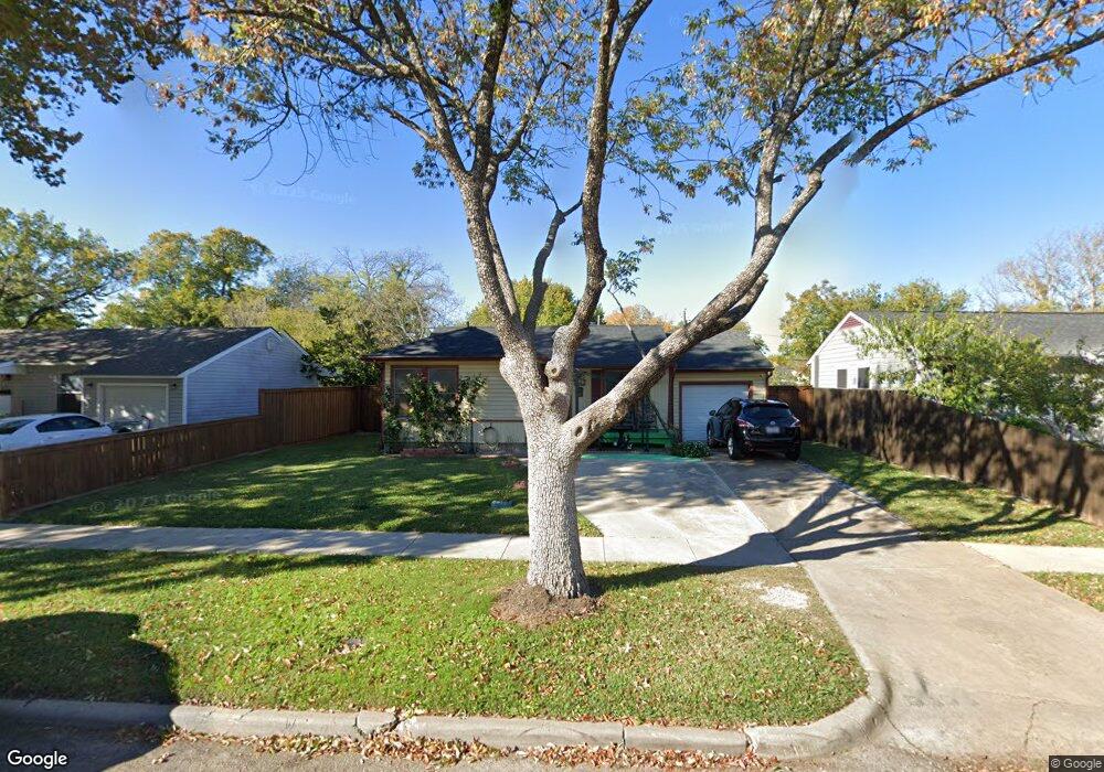 946 Ralph St, Grand Prairie, TX 75051 - photo 1