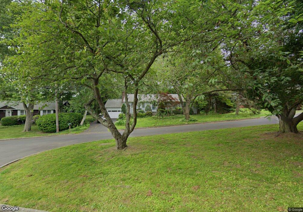 115 Old Elm Rd, Fairfield, CT 06825 - photo 1