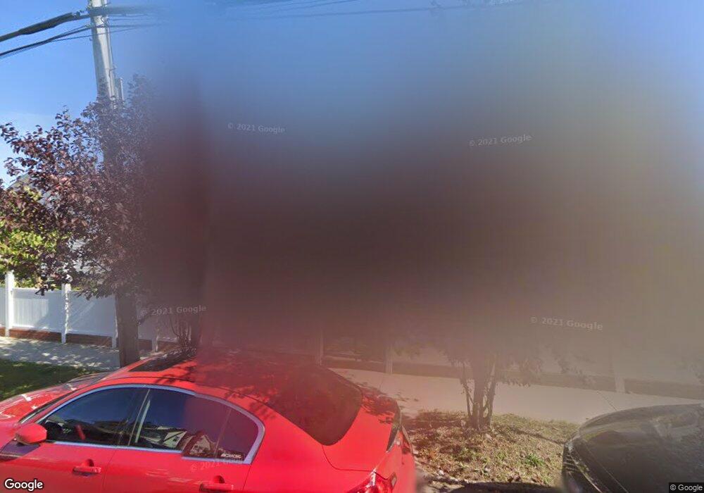 19701 89th Rd, Hollis, NY 11423 - photo 1