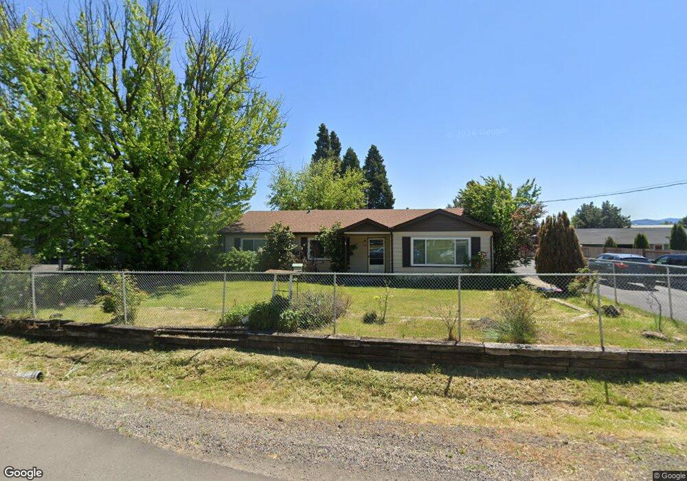874 Lawnsdale Rd, Medford, OR 97504 - photo 1