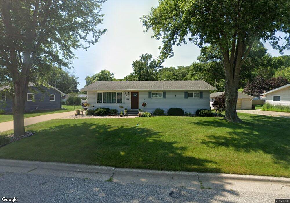 518 S Hill St, La Crescent, MN 55947 - photo 1
