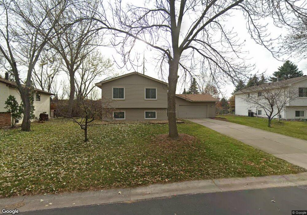 10755 Maple Valley Dr, Maple Grove, MN 55369 - photo 1