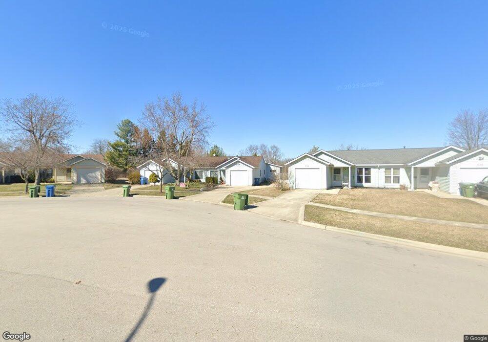 546 Rosehill Dr unit 554, Marysville, OH 43040 - photo 1