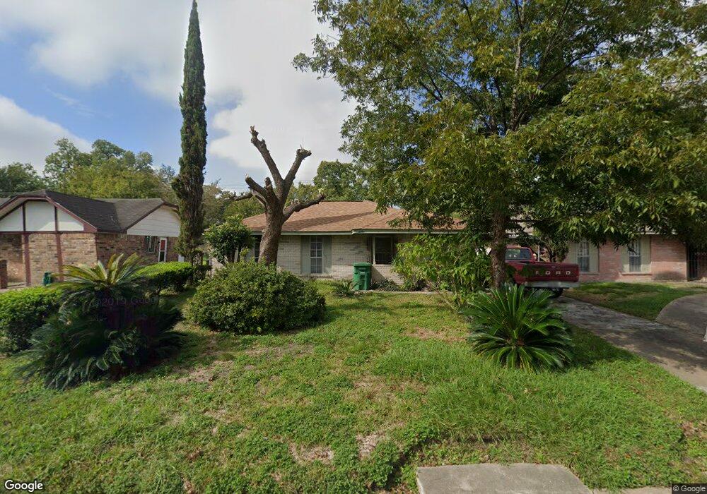 8243 Ponnel Ln, Houston, TX 77088 - photo 1