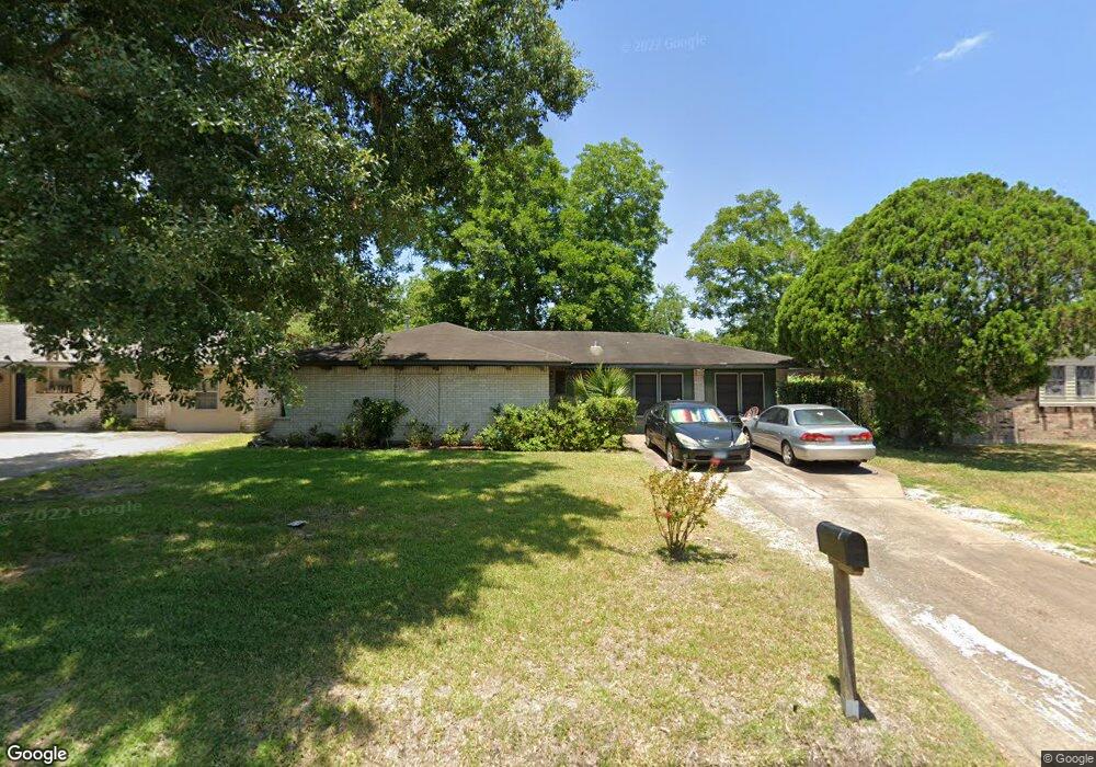 8819 Hillsgrove Ct, Houston, TX 77088 - photo 1