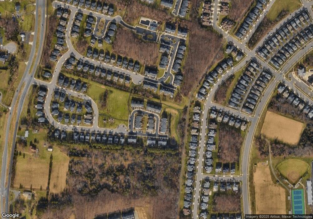 25292 Gothic Square, Chantilly, VA 20152 - photo 1