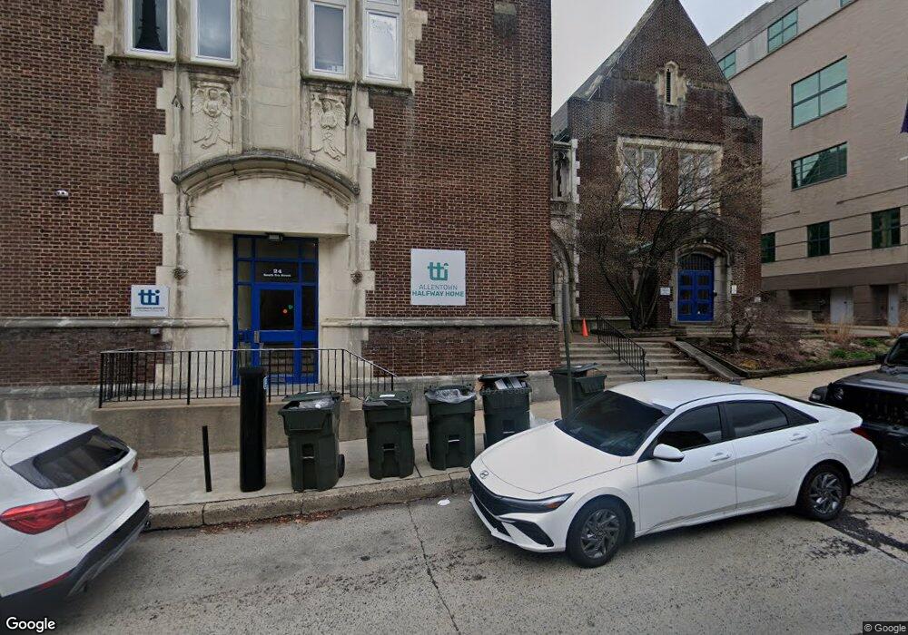522 W Maple St unit 102, Allentown, PA 18101 - photo 1
