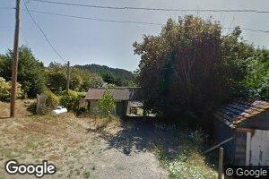 441 3rd St, Elkton, OR 97436
