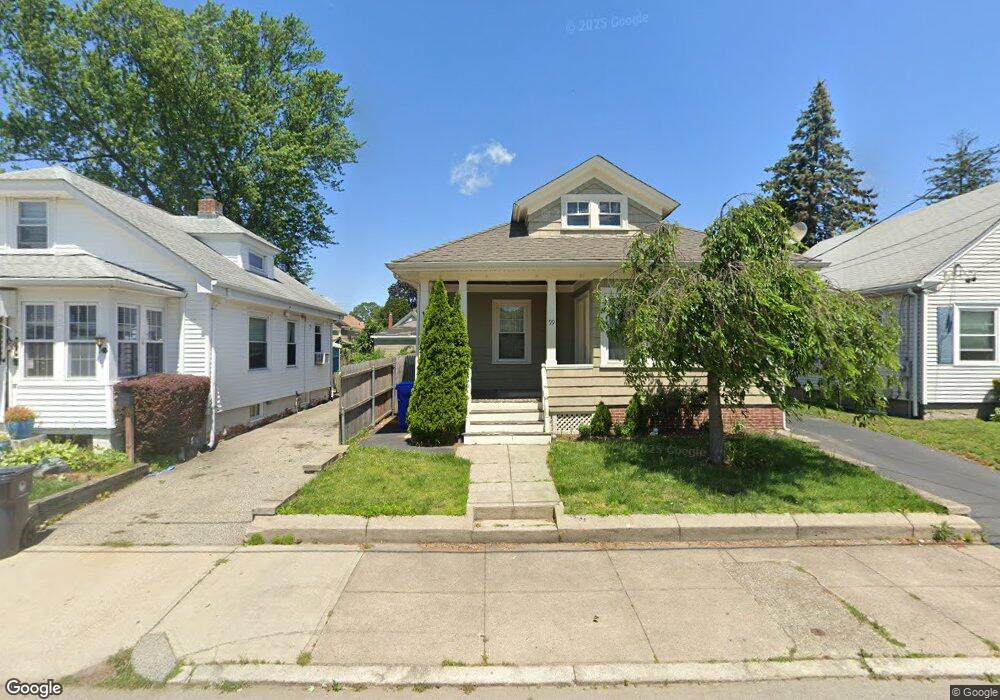 99 Amherst Ave, Pawtucket, RI 02860 - photo 1