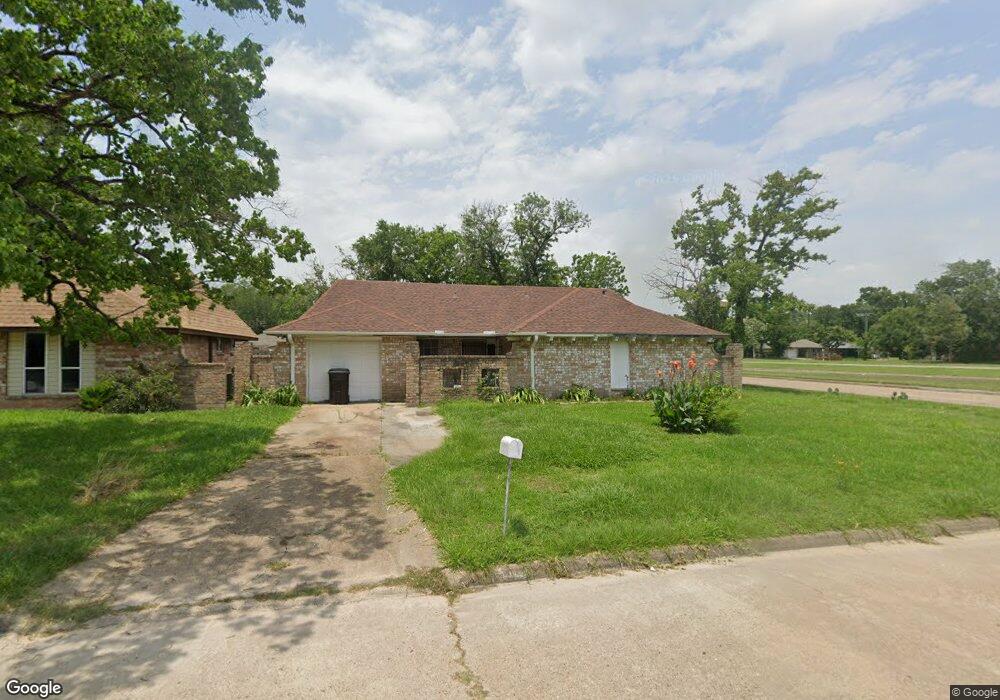 1902 Beaver Bend Rd, Houston, TX 77088 - photo 1