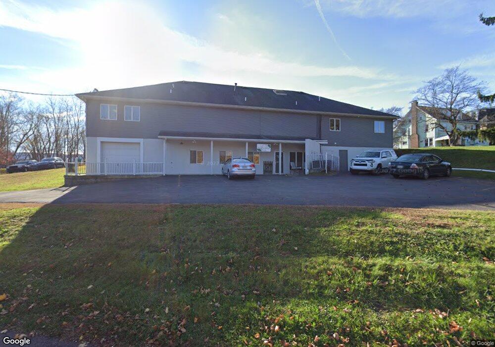 824 E Main St, Nanticoke, PA 18634 - photo 1