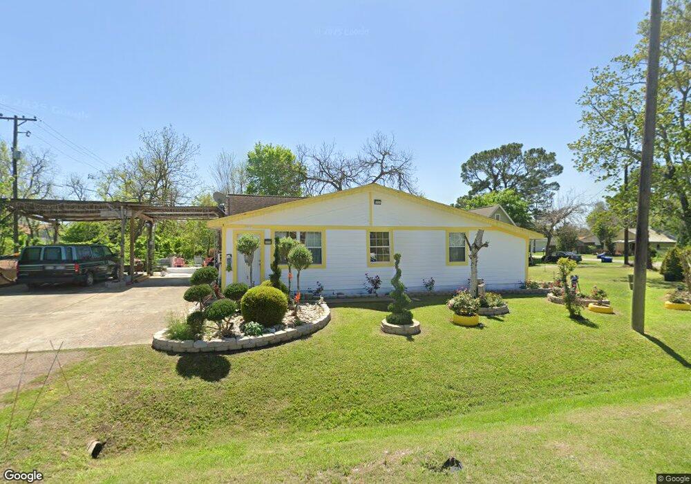 1808 11th St, Bay City, TX 77414 - photo 1