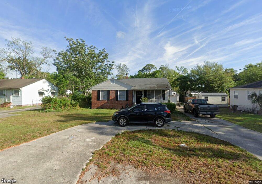 4511 Birkenhead Rd, Jacksonville, FL 32210 - photo 1