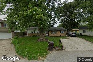 4 Aztec Place, Champaign, IL 61821