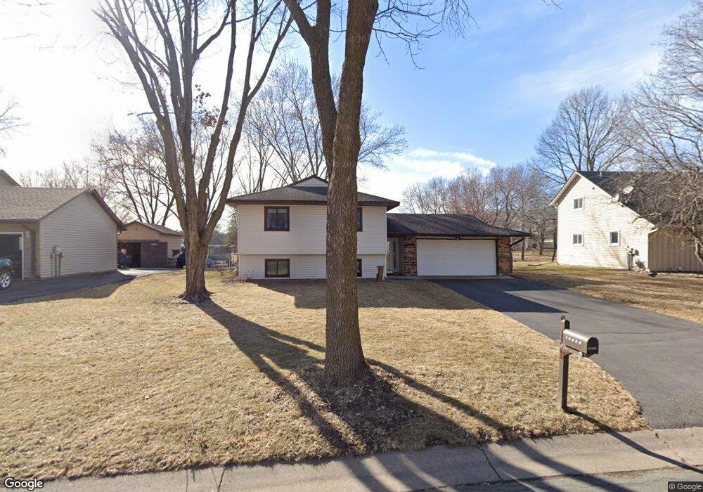 10555 Union Terrace Ln N, Maple Grove, MN 55369 - photo 1