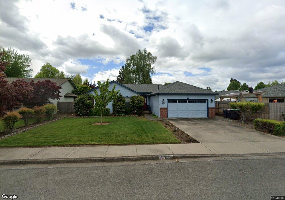 870 Forest Glen Dr, Central Point, OR 97502 - photo 1