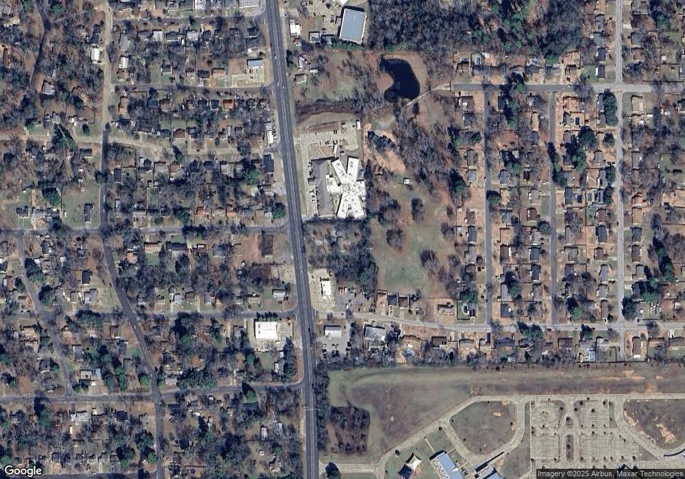 2802 S Henderson Blvd, Kilgore, TX 75662 - photo 1