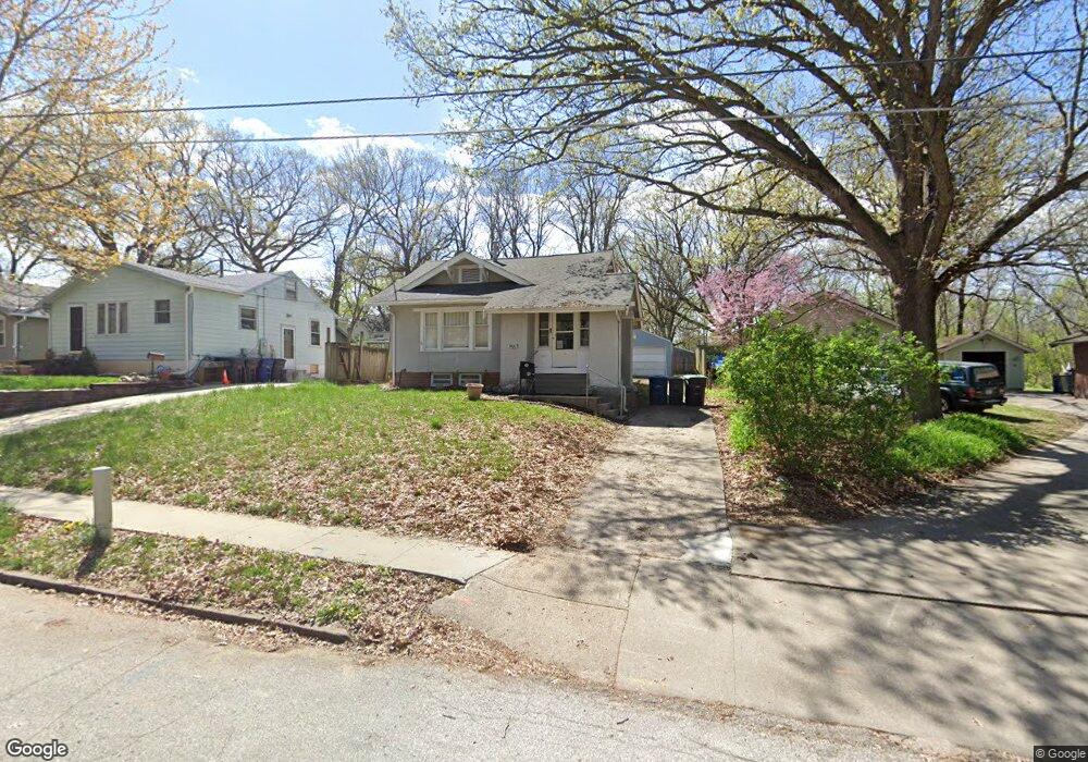 2726 Moyer St, Des Moines, IA 50310 - photo 1